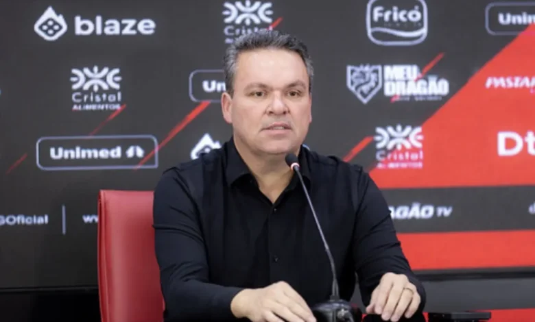 Adson Batista declara posicionamento político e critica regulação das casas de apostas
