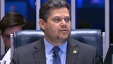 Alcolumbre reage a revelações sobre conversas com banqueiro Daniel Vorcaro