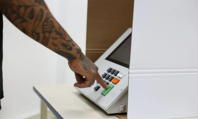 Assédio eleitoral nas empresas: diretrizes para proteger o voto e a democracia