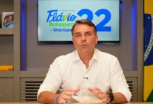 Assessora de Flávio Bolsonaro destinou R$ 199 mil a instituto de miliciano condenado por Marielle
