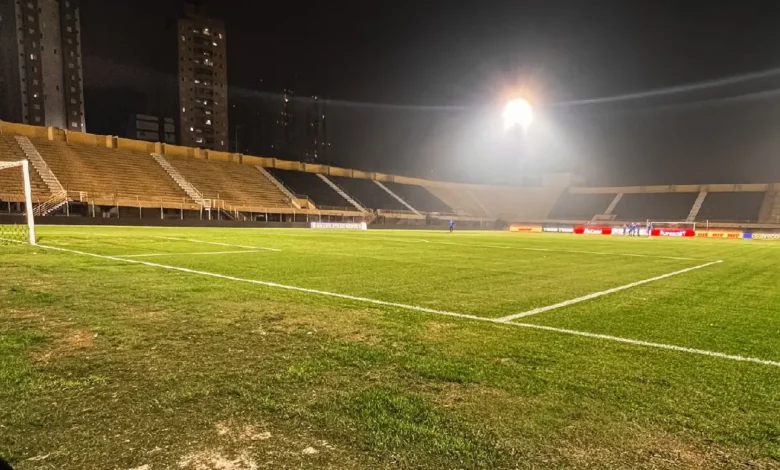 Atlético enfrenta São Bernardo com mudança tática no meio-campo