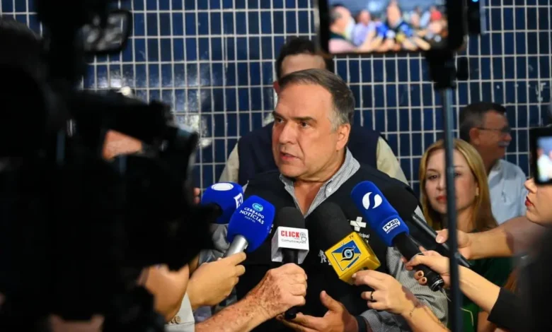 Atlético, Goiás e Vila Nova recebem R$ 6 milhões de prefeitura e câmara para projetos sociais