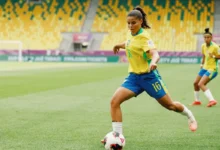 Clarinha é convocada por Arthur Elias para amistosos da seleção brasileira contra a Argentina
