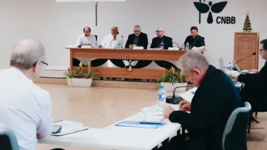 CNBB rebate acusações de Flávio Bolsonaro sobre disseminação de fake news
