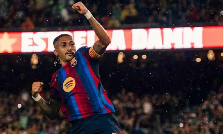 Com Raphinha em destaque, Barcelona registra o melhor começo de temporada em 111 anos