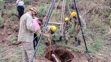Corpo de Bombeiros realiza resgate técnico de cavalo preso em poço em Niquelândia
