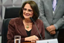 Damares Alves oficializa apoio à reeleição de Vanderlan Cardoso para o Senado