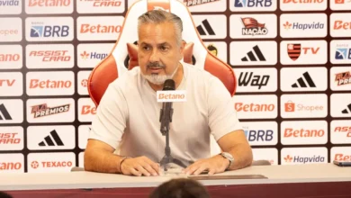 Diretor do Flamengo aponta quatro nomes do futebol português para reforçar o elenco