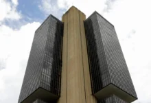 Dívida bruta do Brasil sobe para 82,9% do PIB em agosto