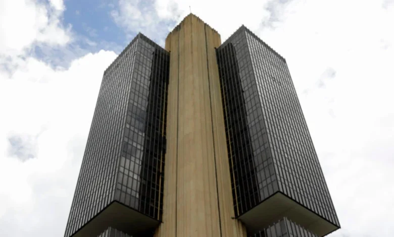 Dívida bruta do Brasil sobe para 82,9% do PIB em agosto