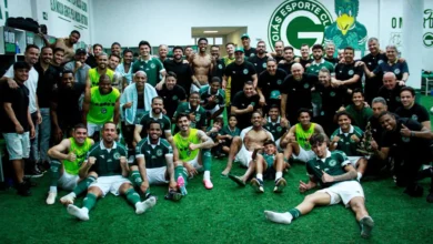 Elenco do Goiás protesta por pagamentos atrasados antes de clássico decisivo