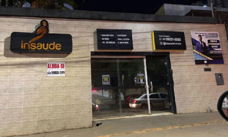 Estudantes enfrentam impasse para obter diplomas em instituição de ensino de Goiânia