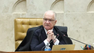 Fachin adia julgamento no STF sobre polêmica de postagens religiosas
