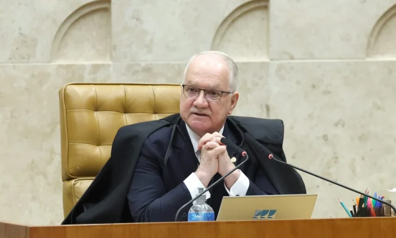 Fachin adia julgamento no STF sobre polêmica de postagens religiosas