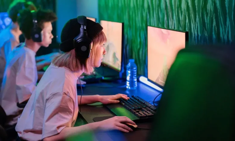 Frustração em jogos online molda comportamento juvenil mais do que violência virtual