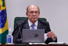 Gilmar Mendes defende afastamento de magistrados do TSE por politização