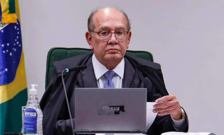 Gilmar Mendes defende afastamento de magistrados do TSE por politização
