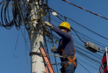 Goiânia retira 203 toneladas de fios irregulares e organiza 4,6 mil postes em 125 km de vias