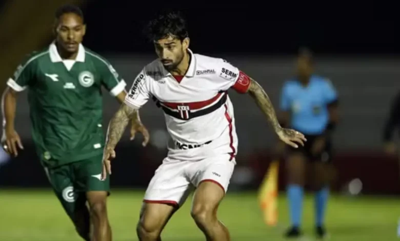 Goiás busca reação contra o Botafogo-sp após erro de Tadeu