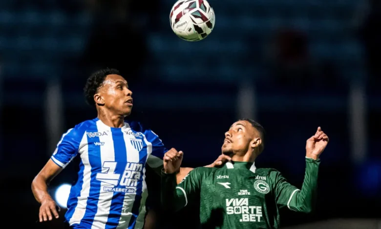 Goiás busca segunda vitória consecutiva para se aproximar do G-6 na Série B