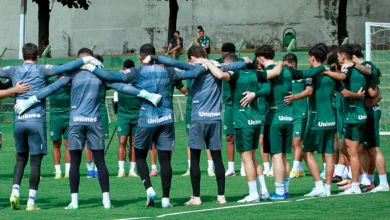 Goiás enfrenta crise interna com jogadores protestando por salários atrasados