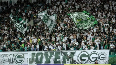 Goiás identifica e bane torcedores após arremesso de objetos no estádio da Serrinha
