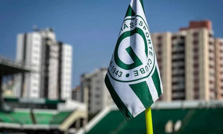 Goiás realiza pagamento parcial de salários antes de clássico decisivo