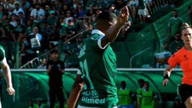 Goiás supera Avaí de virada na Serrinha e renova esperanças de acesso