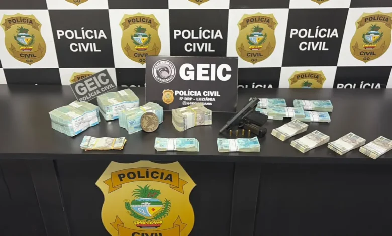 Idoso é detido com R$ 500 mil em espécie sob suspeita de caixa dois eleitoral