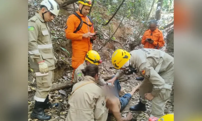 Idoso é resgatado com vida após 61 horas perdido em mata de Aragoiânia