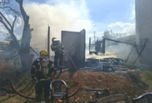 Incêndio destrói residência no Setor Jaó em Goiânia