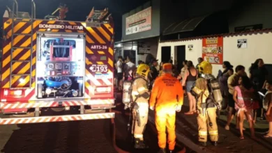 Incêndio em Rio Verde termina com resgate dramático de homem em banheiro