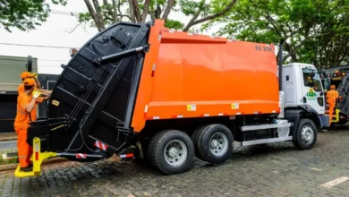 Indenização é concedida a motorista obrigado a realizar refeições em caminhão de lixo