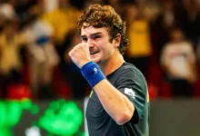 João Fonseca brilha na Copa Davis com virada emocionante sobre Stricker