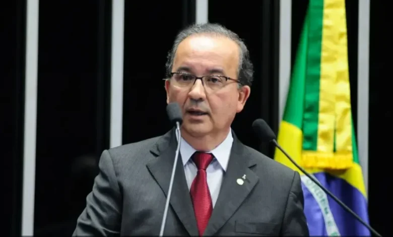 Jorginho Mello consolida liderança e aponta para vitória no primeiro turno em Santa Catarina