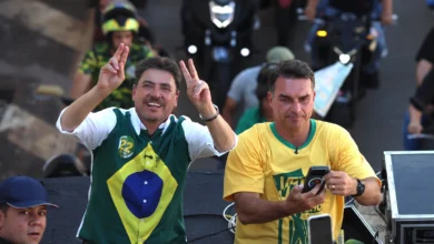 Jurídico de Flávio Bolsonaro aponta descredenciamento do TSE após decisão de Flávio Dino