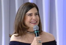 Mayara Magri celebra maturidade em novo ensaio fotográfico aos 64 anos