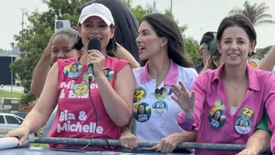 Michelle Bolsonaro lidera carreata em Valparaíso de Goiás por Maria Yvelônia