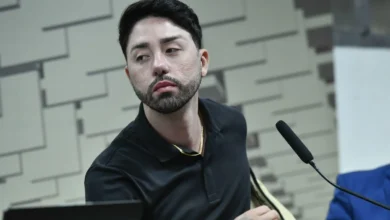 MPT aciona Rico Melquíades na justiça por ameaça de demissão motivada por escolha política