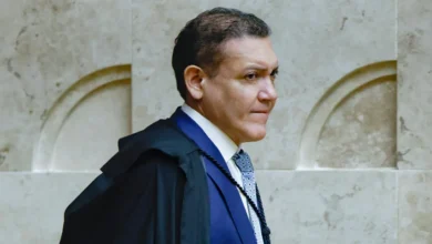 Nunes Marques determina suspensão de jingle da campanha de Lula contra Flávio Bolsonaro