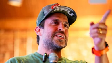 Pablo Marçal é sentenciado a pagar indenização após vídeo com farinha contra político da Rede