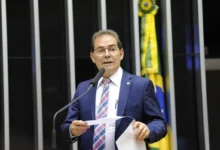 Paulinho da Força solicita ao STF afastamento de Nunes Marques e Mendonça em ações do TSE