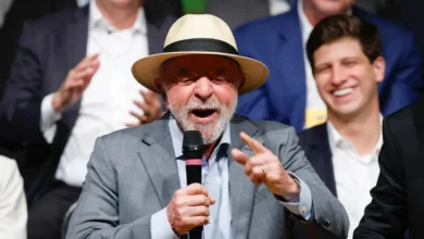 PT aciona TSE com 20 pedidos de direito de resposta contra Flávio Bolsonaro e PL