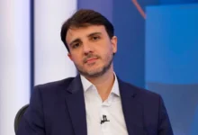 Renan Santos recorre ao TSE para garantir presença em debate da TV Globo