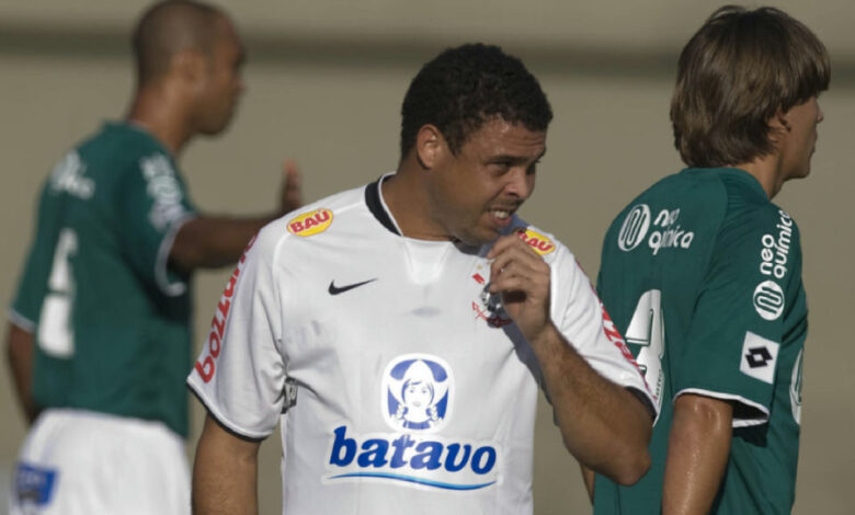 Ronaldo Fenômeno e sua trajetória histórica nos gramados de Goiás