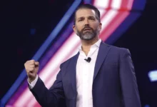 Senador republicano solicita apuração sobre financiamento russo em casamento de Trump Jr