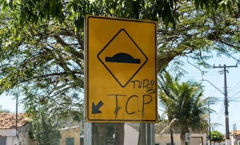 Série de confrontos com a polícia resulta em nove mortes no estado de Goiás