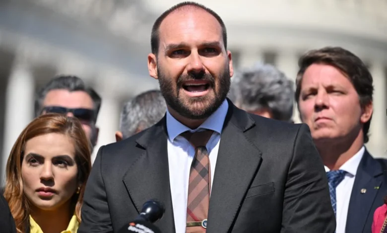 Supremo condena Eduardo Bolsonaro a um ano de detenção por difamar Tabata Amaral por 7 a 3