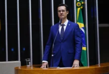 TSE barra candidatura de Deltan Dallagnol ao Senado até análise de recurso