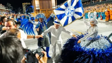 TSE investiga Lula por suposto abuso de poder em desfile de escola de samba no Rio